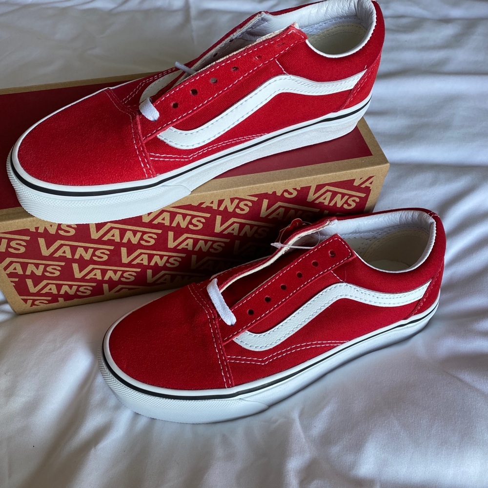 Racing Red Old Skool Women’s Vans